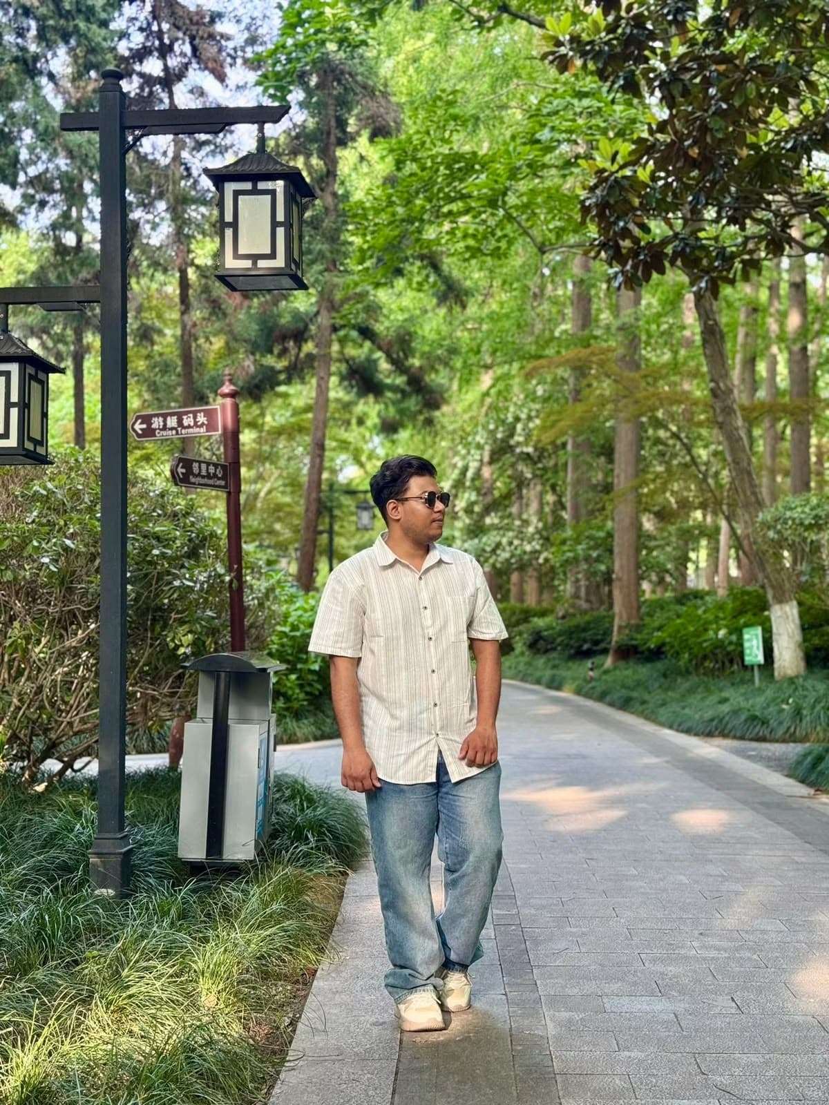 ১০০% ফান্ডেড স্কলারশিপ ও স্টাইপেন্ড সহ সাংহাই বিজনেস স্কুলে আব্দুল্লাহ আল জুবাযের
